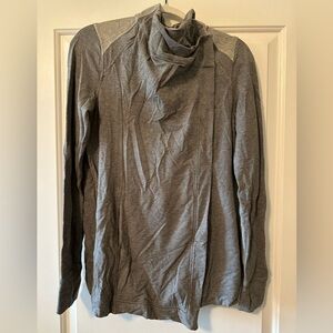 Lululemon women’s wrap mock neck sweatshirt